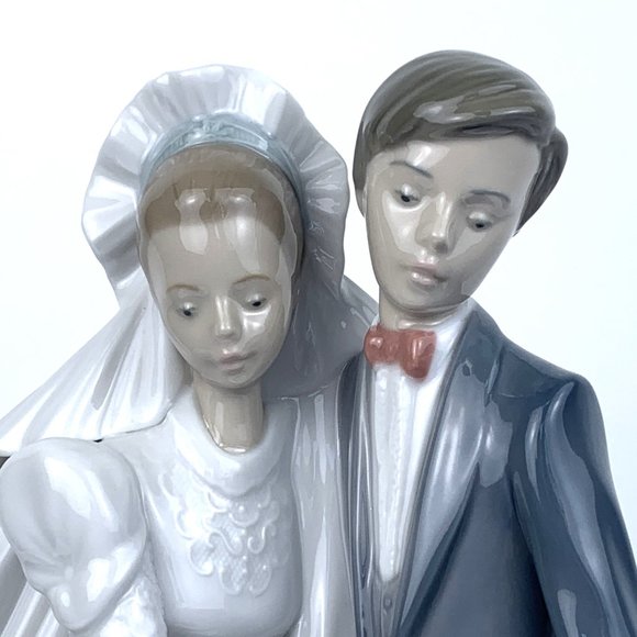 NAO By Lladró “An Unforgettable Dance” Wedding Figurine #1247 - Picture 11 of 16